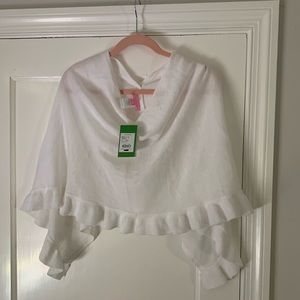 NWT. Lilly Pulitzer Valentine Capelet